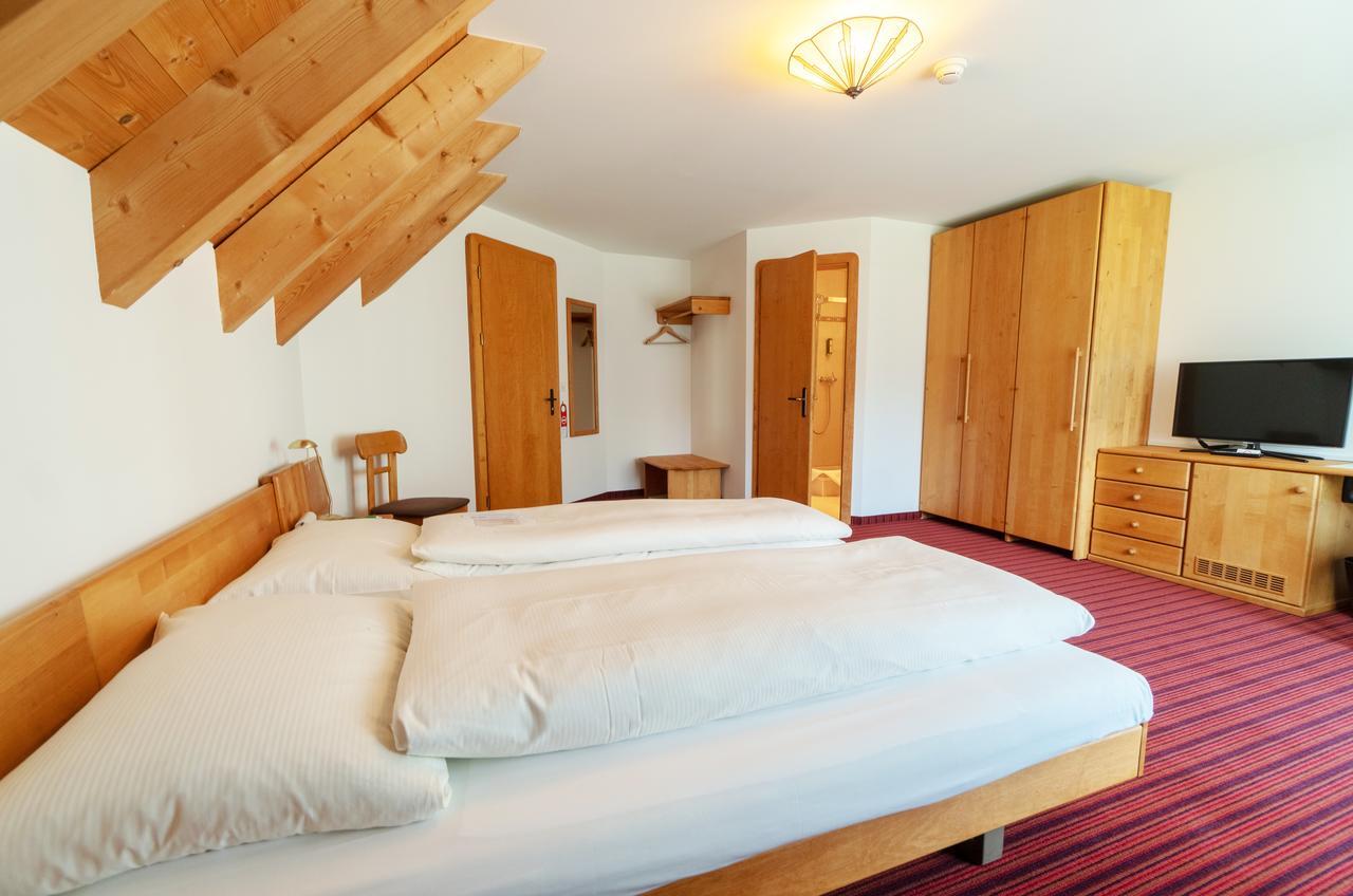 Typically Swiss Hotel Altana سكول المظهر الخارجي الصورة