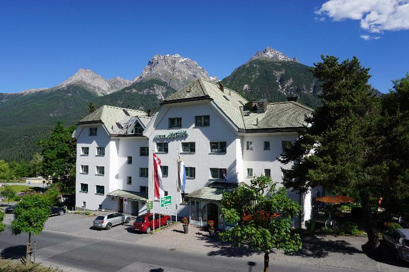 Typically Swiss Hotel Altana سكول المظهر الخارجي الصورة