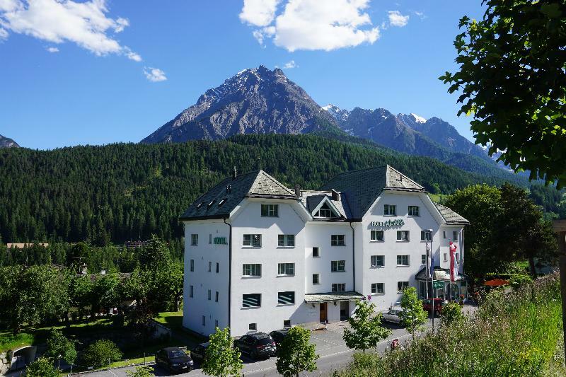 Typically Swiss Hotel Altana سكول المظهر الخارجي الصورة