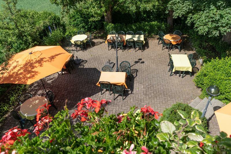 Typically Swiss Hotel Altana سكول المظهر الخارجي الصورة